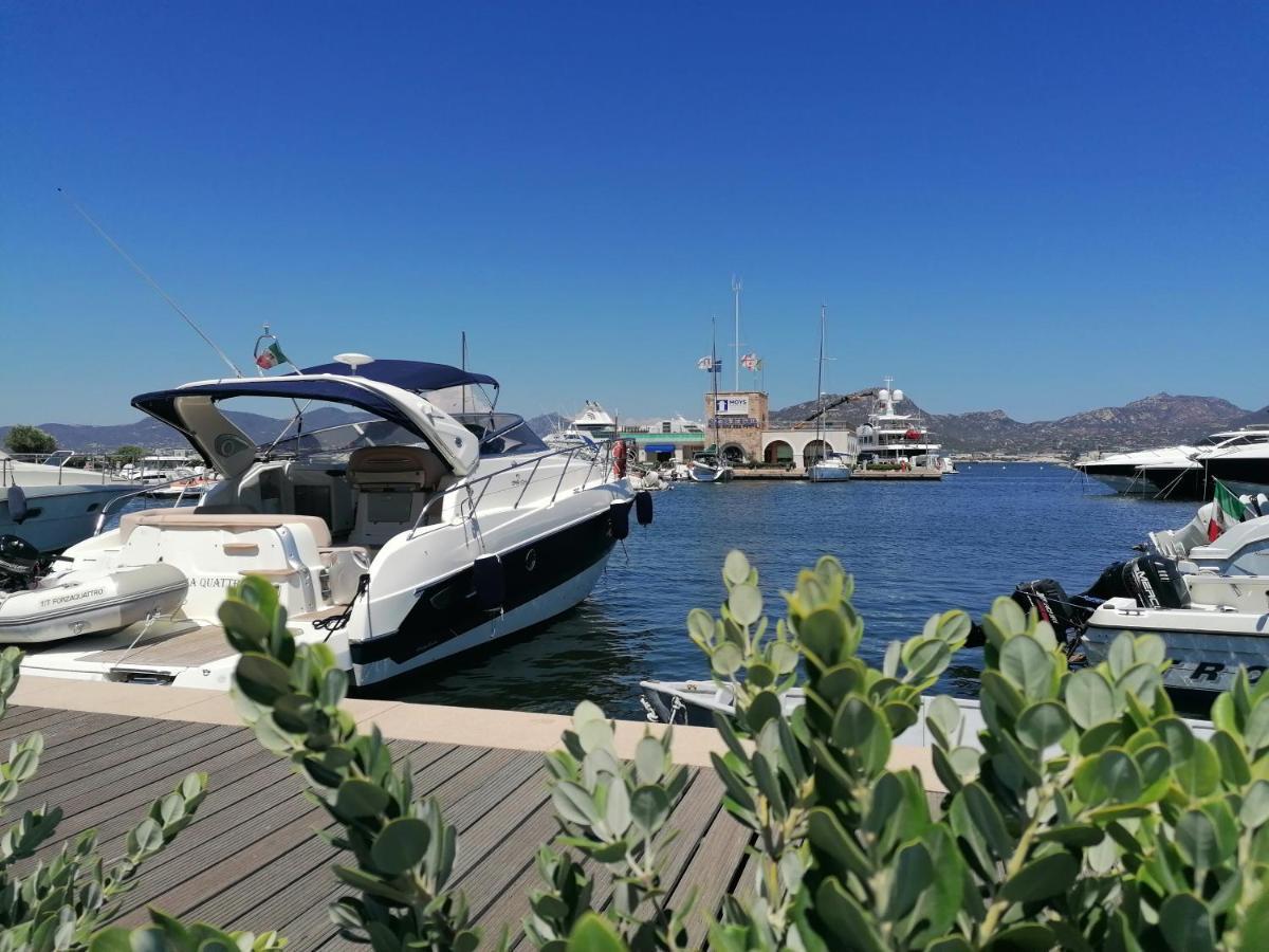 Top Floor Gulf View Apartment Όλμπια Εξωτερικό φωτογραφία