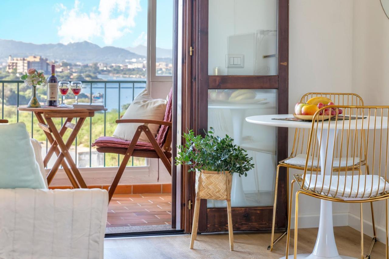 Top Floor Gulf View Apartment Όλμπια Εξωτερικό φωτογραφία
