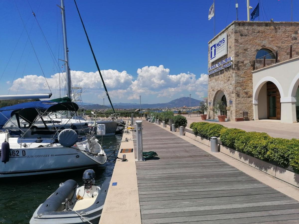 Top Floor Gulf View Apartment Όλμπια Εξωτερικό φωτογραφία