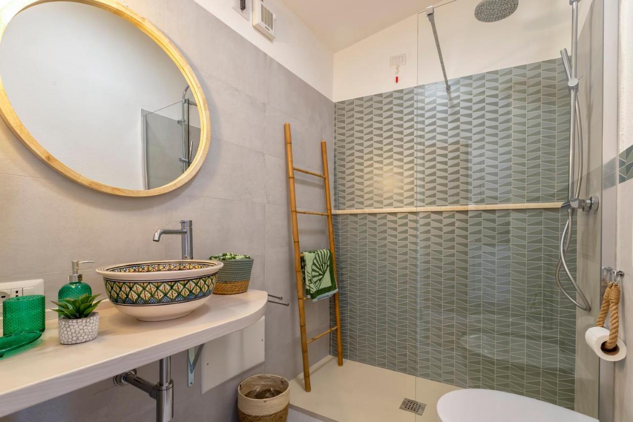 Top Floor Gulf View Apartment Όλμπια Εξωτερικό φωτογραφία